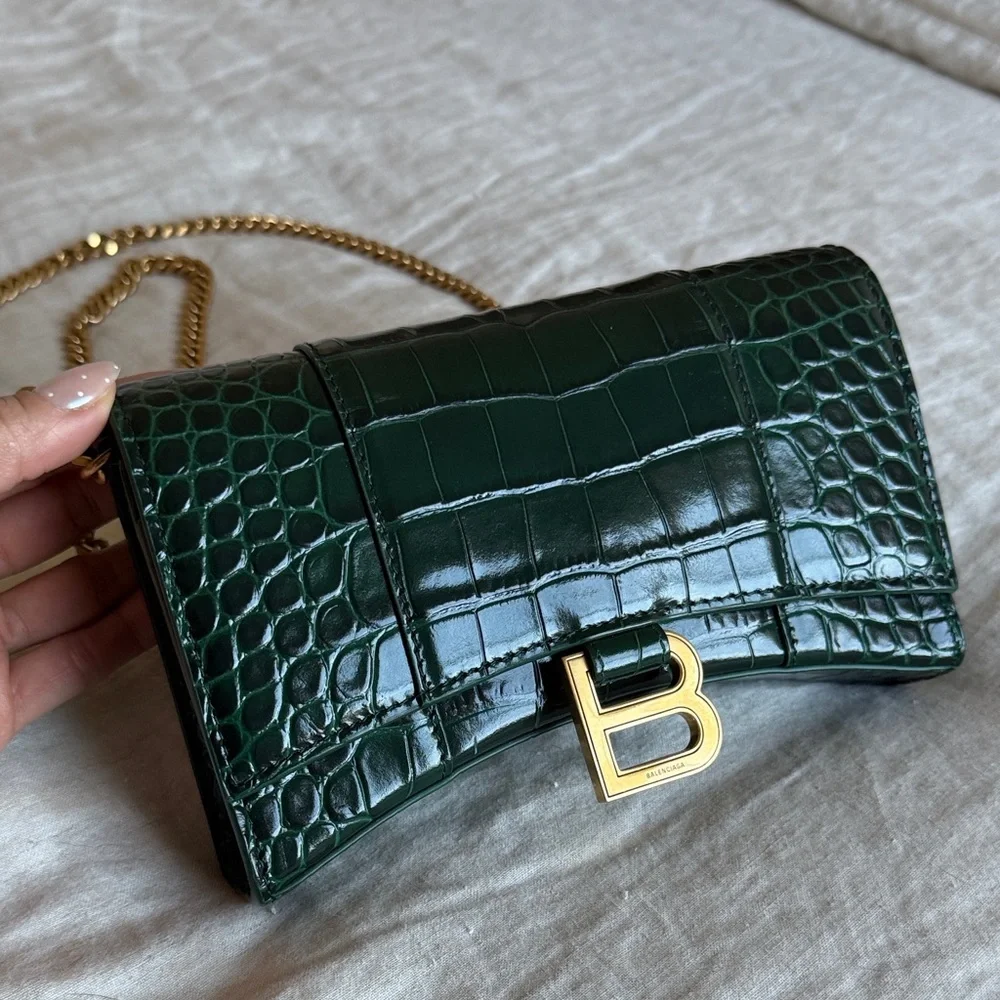 Balenciaga Hourglass Wallet on Chain Purse Entrupy Authenticated - Picture 2 of 16